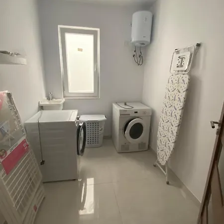 Quiet Comfort 3-bedroom - Ideal For Families And Business - Near Airport