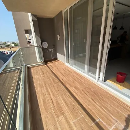 Quiet Comfort 3-bedroom - Ideal For Families And Business - Near Airport * Лука