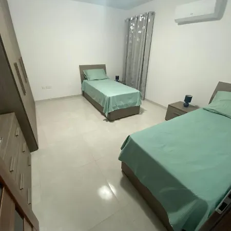 Modern, Spacious, 3 Bedroom Near Malta International Airport Luqa